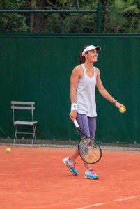 - Martina Hingis à l'entraînement à Roland-Garros en 2015. Crédits : Raphaël Jullien, libre de droit